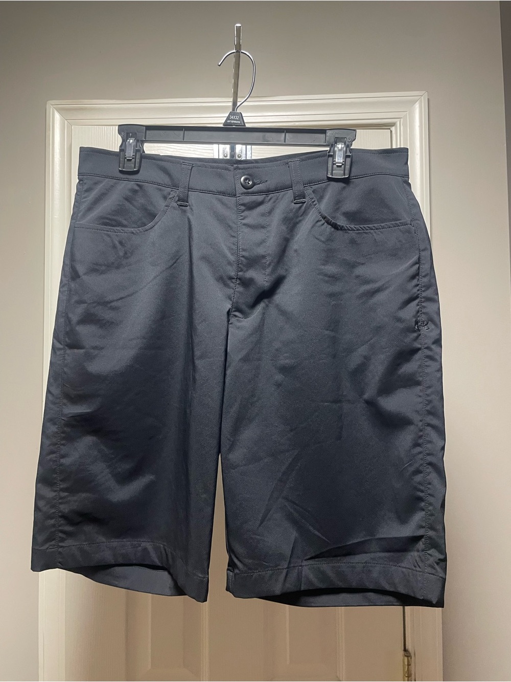 Under Armour Men's Black Athletic Shorts